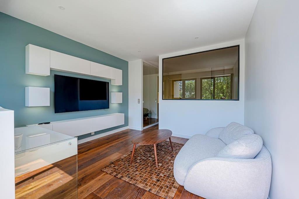 Trendy ,quit And Chic Appartement Parijs